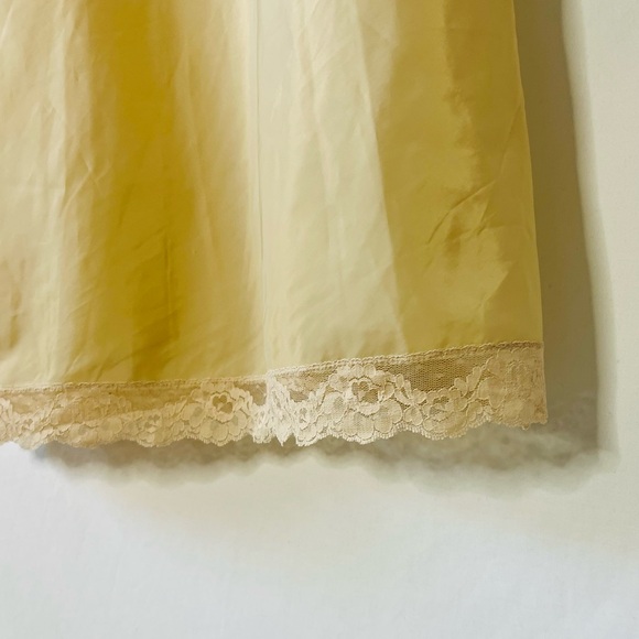 Vintage 70s / 80s Barbizon Semi Sheer Nude Slip Dress - Picture 6 of 12